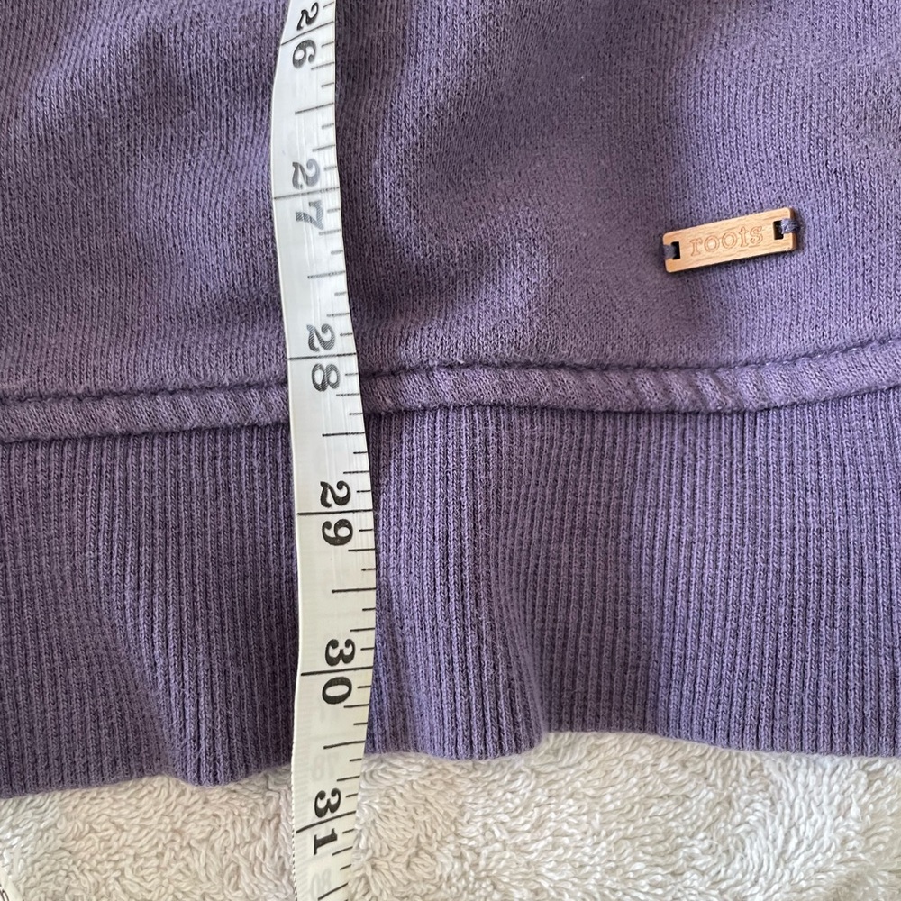 Nice extra long Roots zip up - Picture 9 of 10
